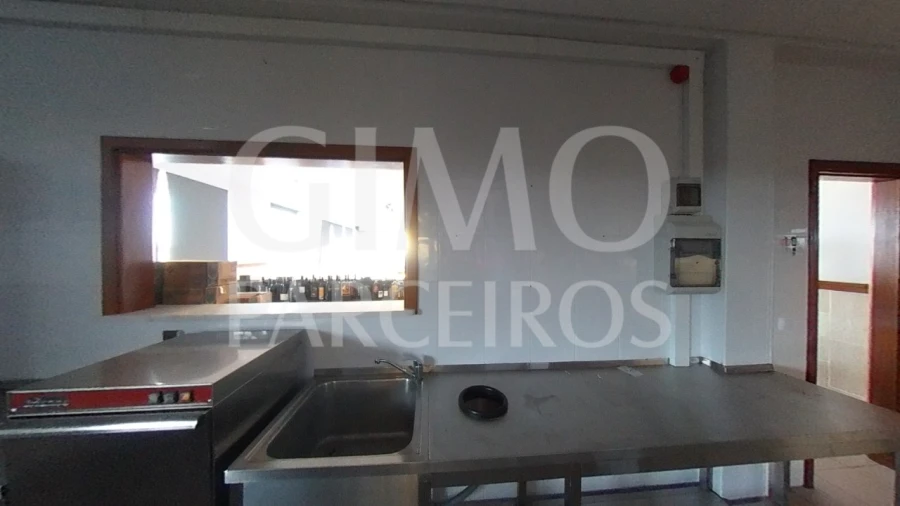 Negócio para Venda em Fermentelos Foto 45