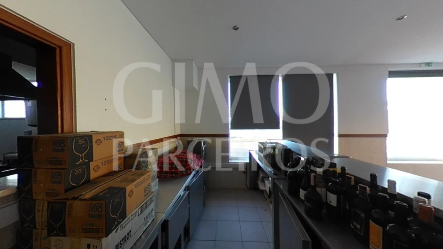 Negócio para Venda em Fermentelos Foto 44