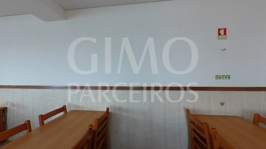 Negócio para Venda em Fermentelos Foto 40