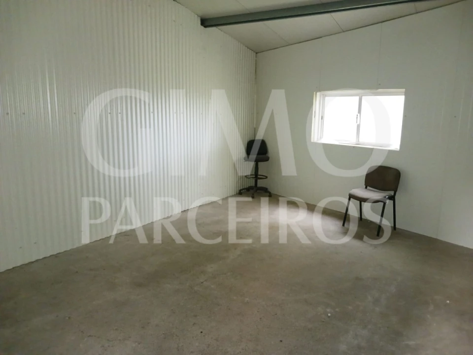 Armazém para Venda em Oiã Foto 9