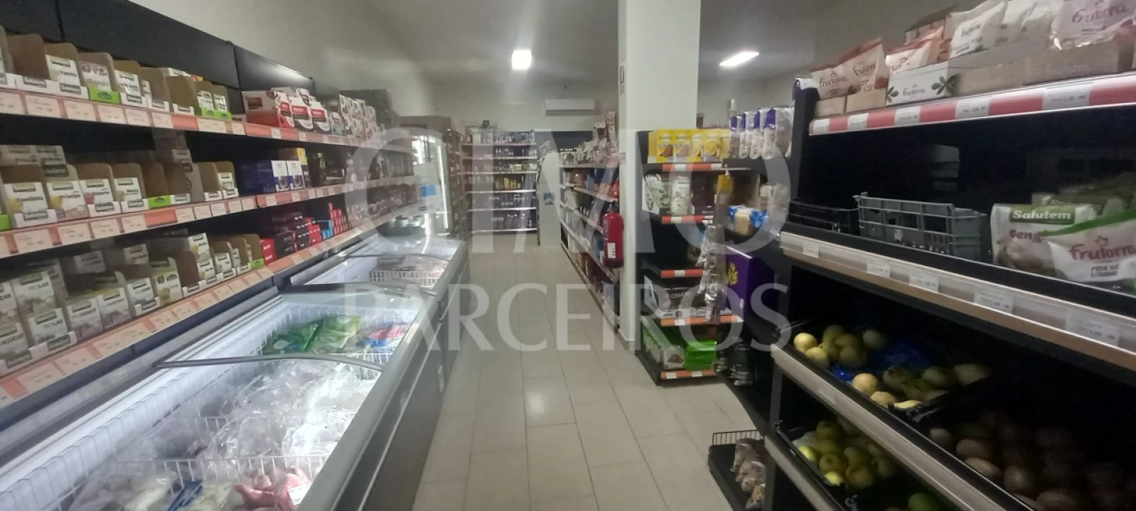 Negócio para Venda em Tamengos, Aguim e Óis do Bairro Foto 2