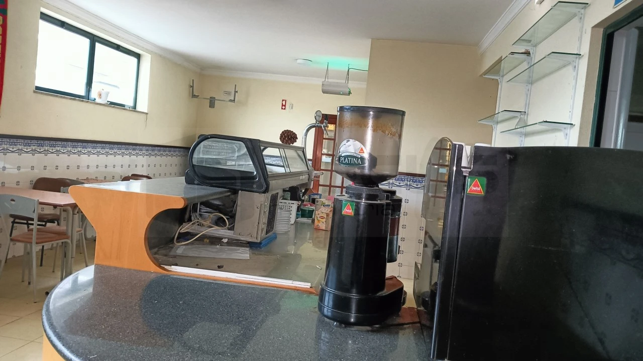 Armazém para Arrendamento em Oiã Foto 17