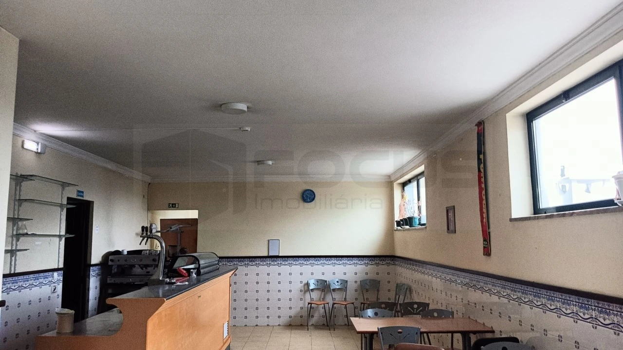 Armazém para Arrendamento em Oiã Foto 18