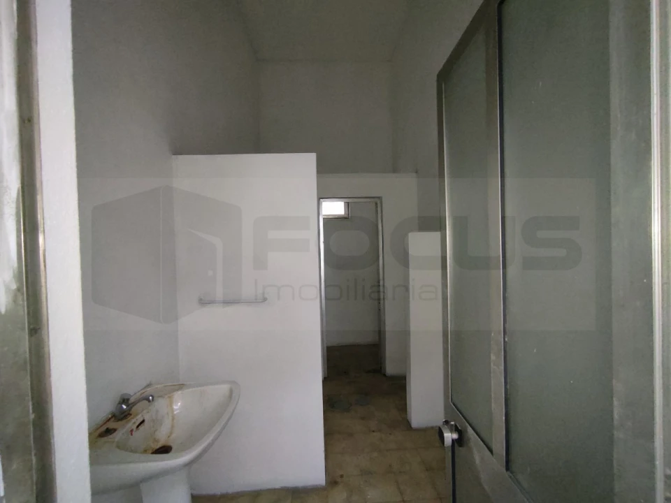 Armazém para Arrendamento em Oiã Foto 8