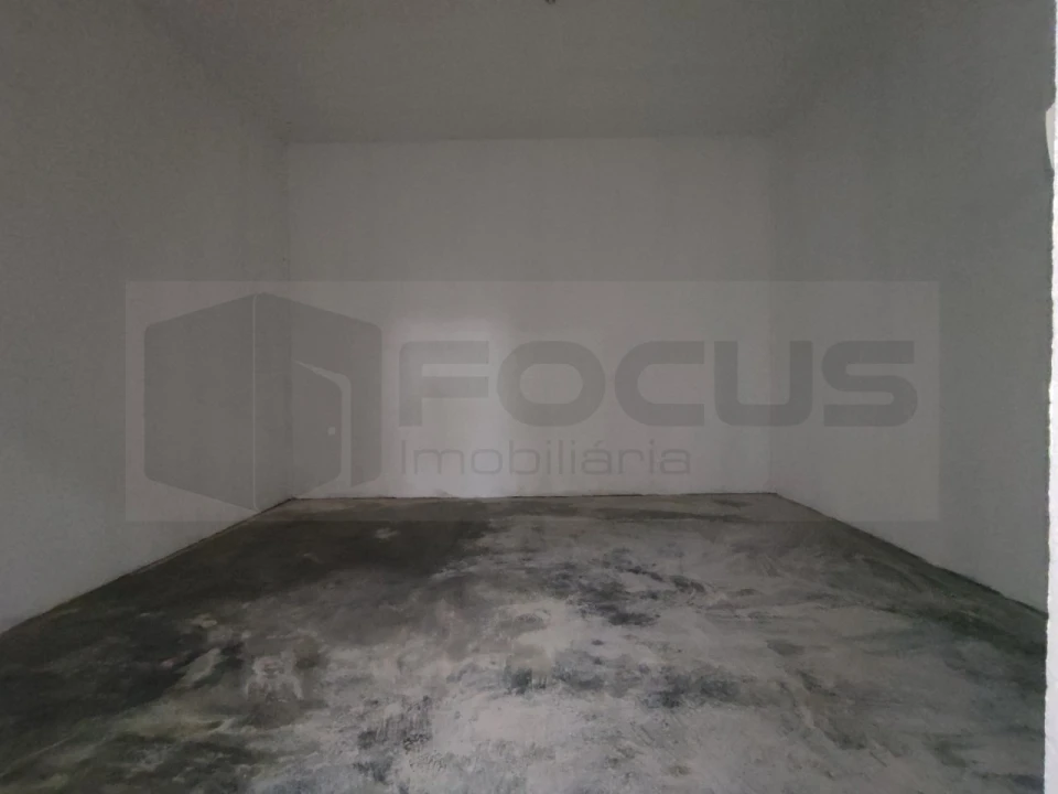 Armazém para Arrendamento em Oiã Foto 12