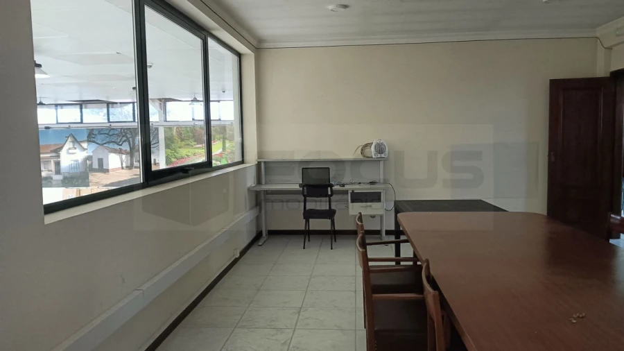 Armazém para Arrendamento em Oiã Foto 9