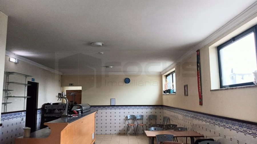 Armazém para Arrendamento em Oiã Foto 18