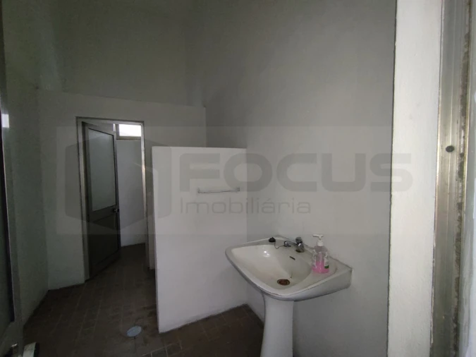 Armazém para Arrendamento em Oiã Foto 11