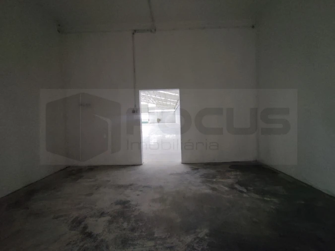 Armazém para Arrendamento em Oiã Foto 14