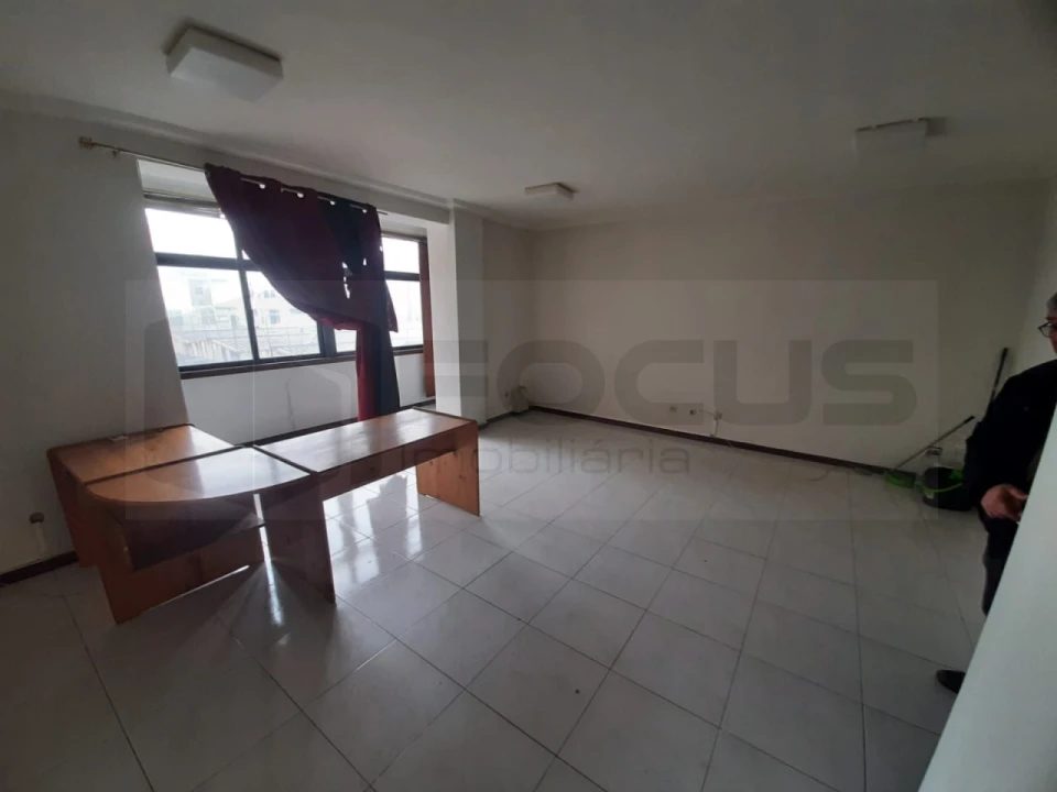 Escritório para Arrendamento em Glória e Vera Cruz Foto 6