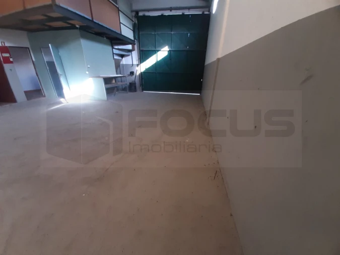 Armazém para Venda em Vagos e Santo António Foto 2