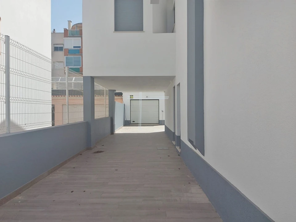 Moradia T5 para Venda em Costa da Caparica Foto 4