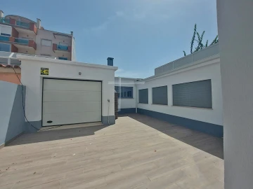 Moradia T5 para Venda em Costa da Caparica