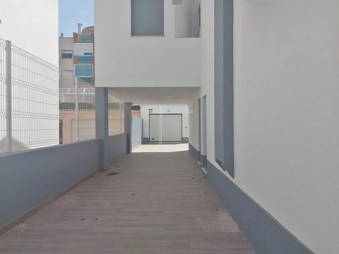 Moradia T5 para Venda em Costa da Caparica Foto 4
