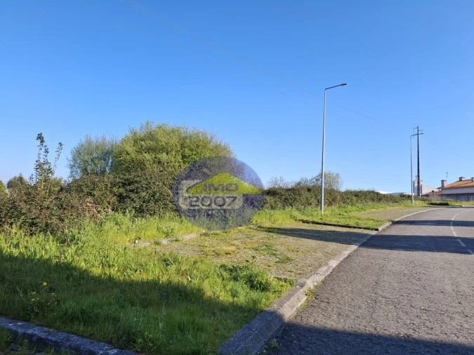 Terreno para Venda em Argoncilhe