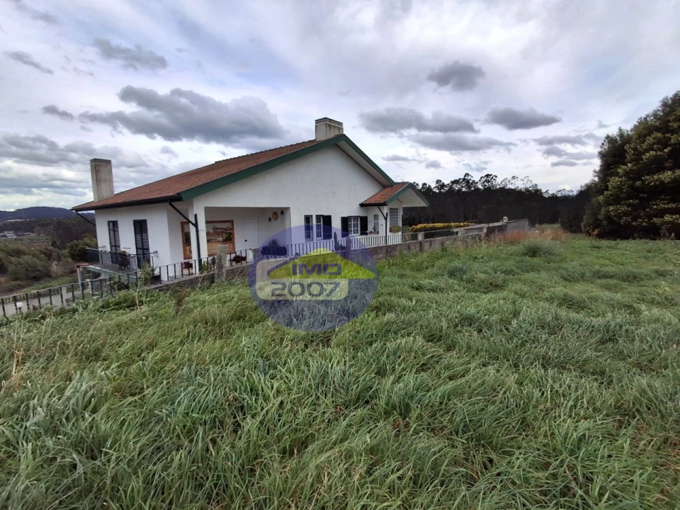 Terreno para Venda em Grijó e Sermonde Foto 4