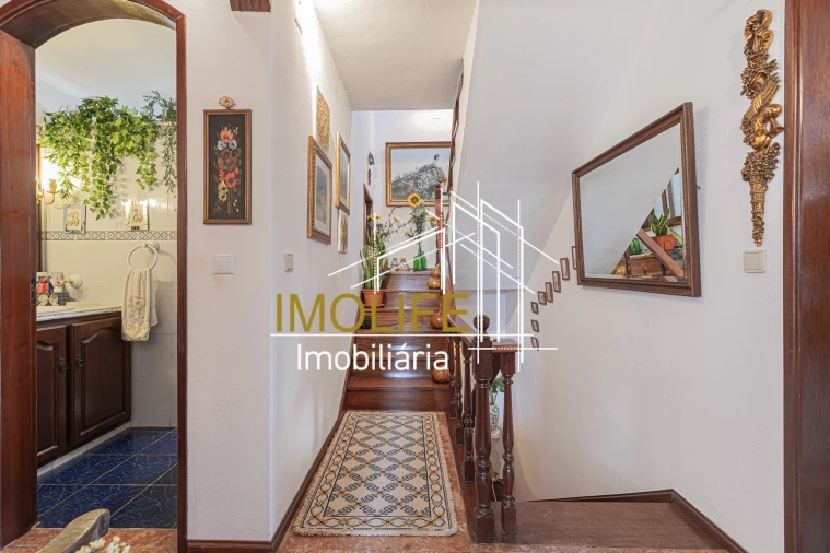 Moradia T6 para Venda em Mora