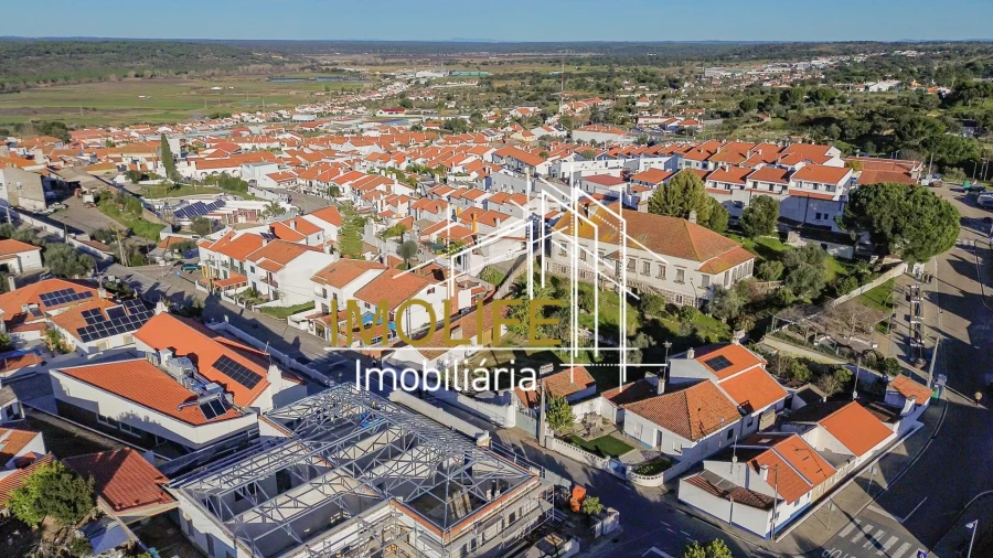 Moradia T6 para Venda em Mora Foto 7