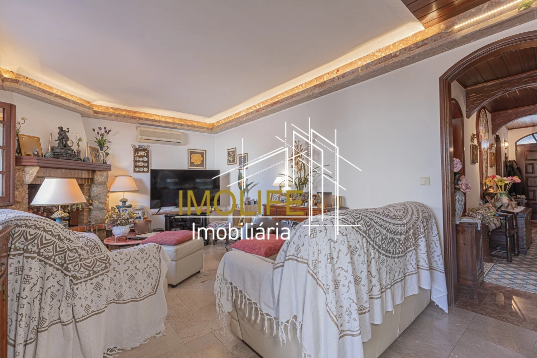 Moradia T6 para Venda em Mora Foto 10