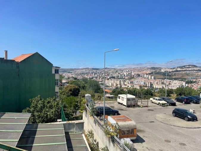 Prédio para Venda em Camarate, Unhos e Apelação Foto 2