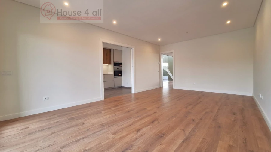 Moradia T3 para Venda em Nossa Senhora do Pópulo, Coto e São Gregório Foto 13