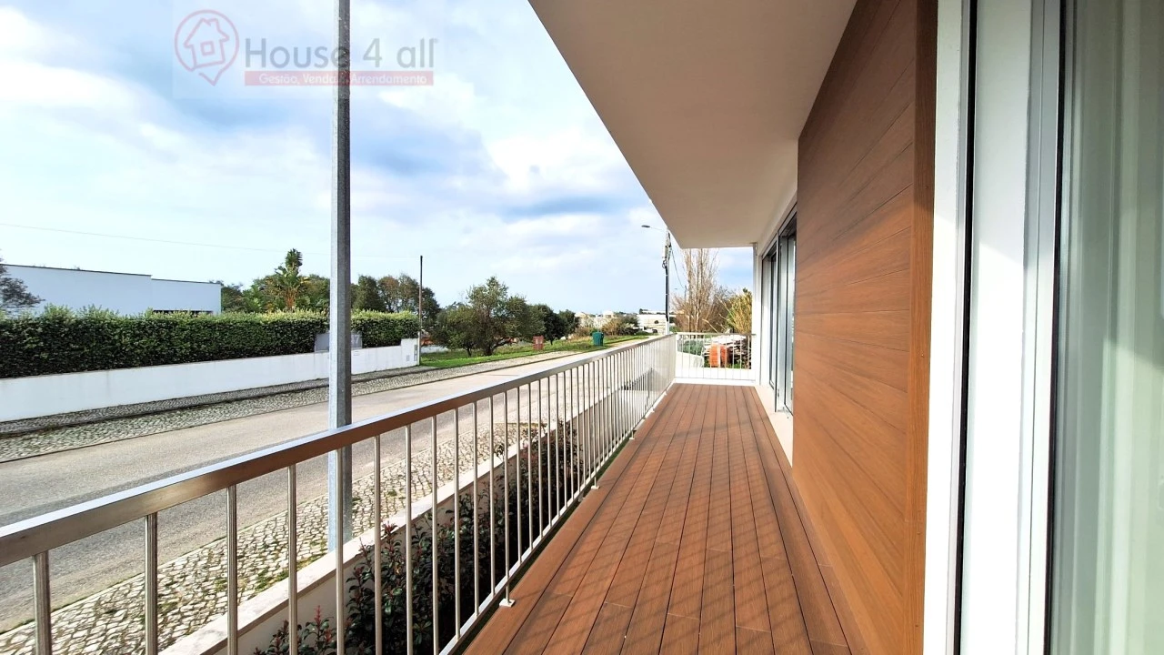 Moradia T4 para Venda em Nossa Senhora do Pópulo, Coto e São Gregório Foto 8