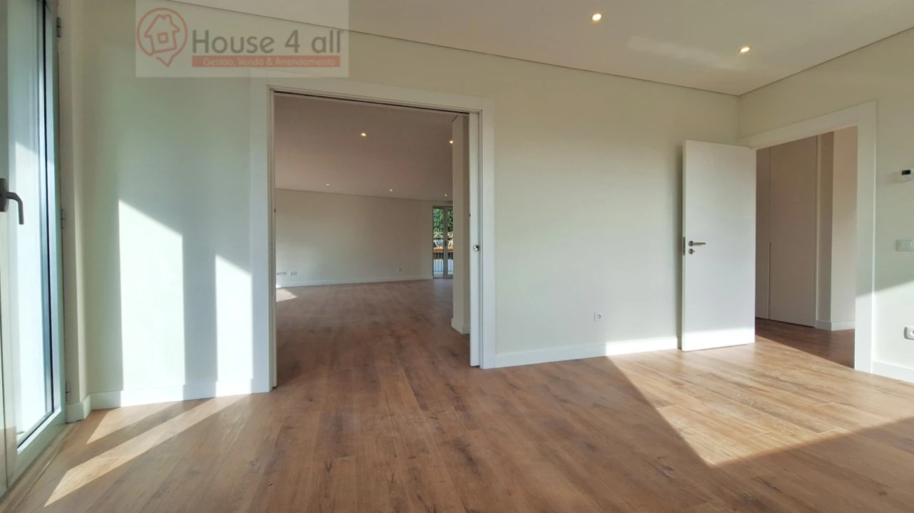 Moradia T4 para Venda em Nossa Senhora do Pópulo, Coto e São Gregório Foto 15