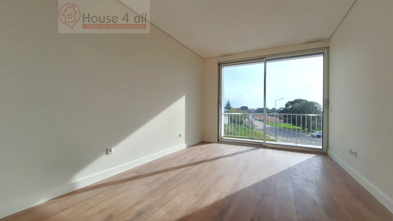 Moradia T4 para Venda em Nossa Senhora do Pópulo, Coto e São Gregório Foto 31