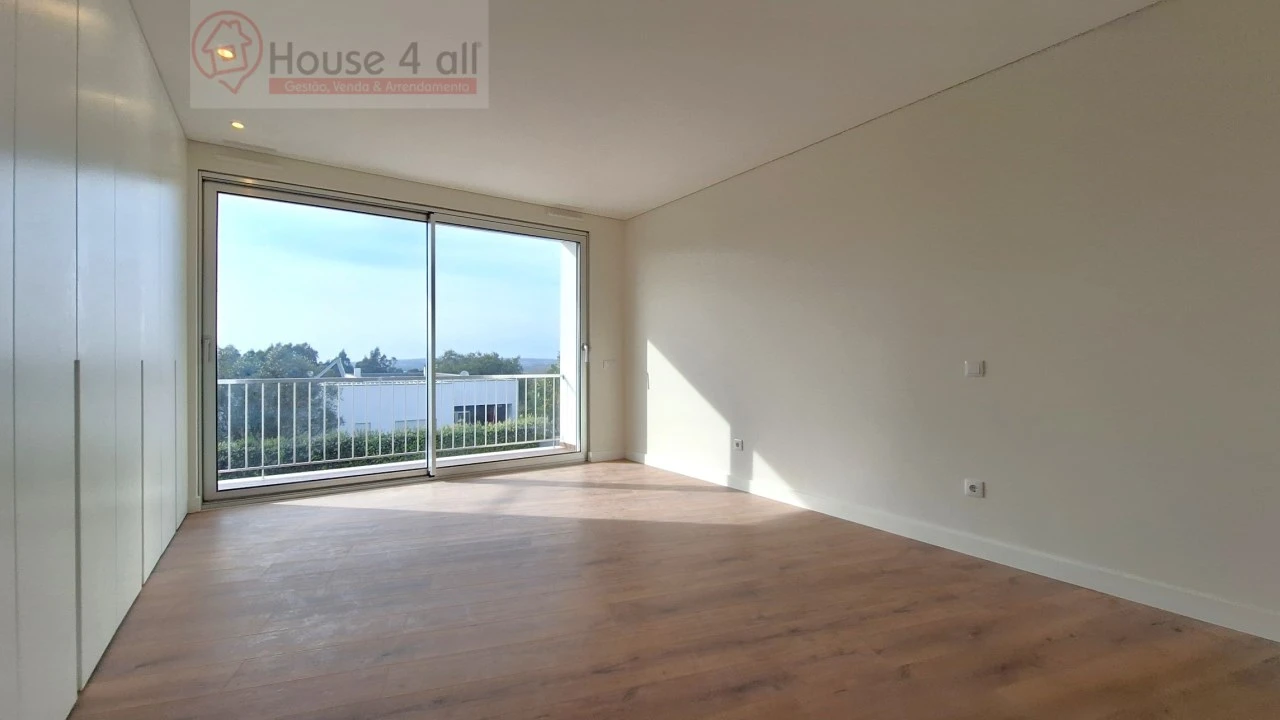 Moradia T4 para Venda em Nossa Senhora do Pópulo, Coto e São Gregório Foto 41