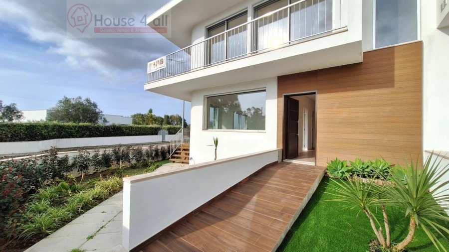 Moradia T4 para Venda em Nossa Senhora do Pópulo, Coto e São Gregório Foto 5