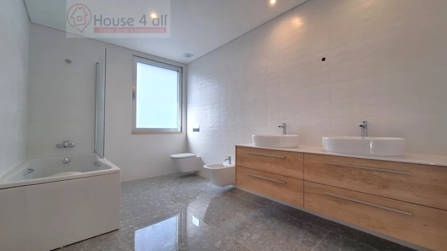 Moradia T4 para Venda em Nossa Senhora do Pópulo, Coto e São Gregório Foto 38