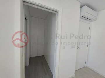 Moradia T3 para Venda em Corroios