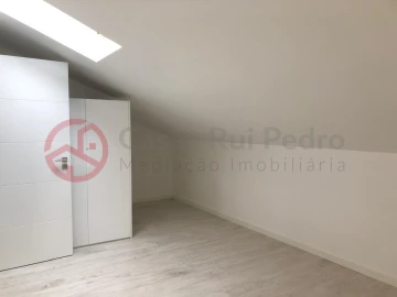 Moradia T3 para Venda em Corroios