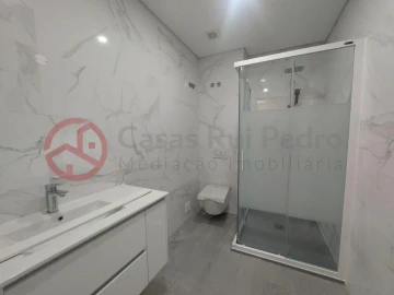 Moradia T3 para Venda em Corroios