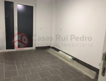 Moradia T3 para Venda em Corroios