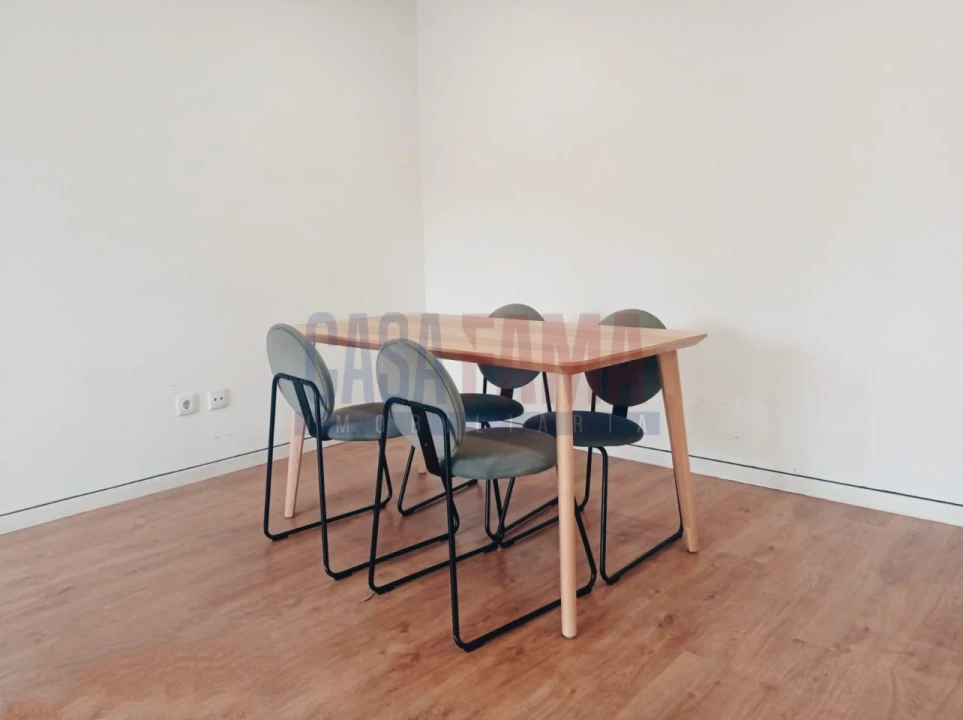 Apartamento T2 para Venda em Antas e Abade de Vermoim Foto 19