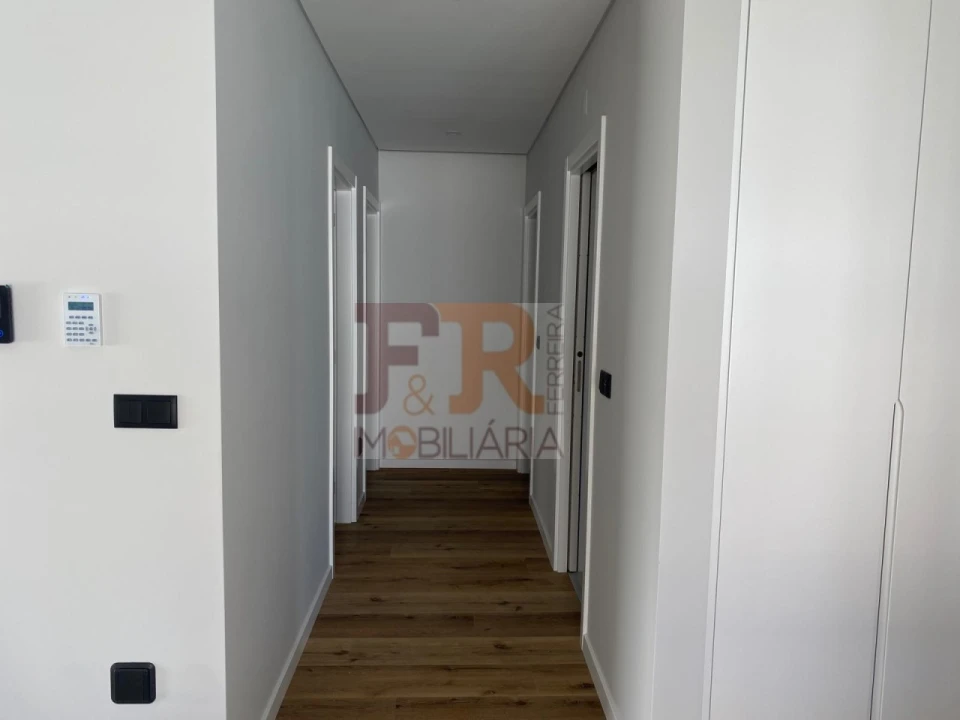 Moradia T3 para Venda em Fernao Ferro Foto 6