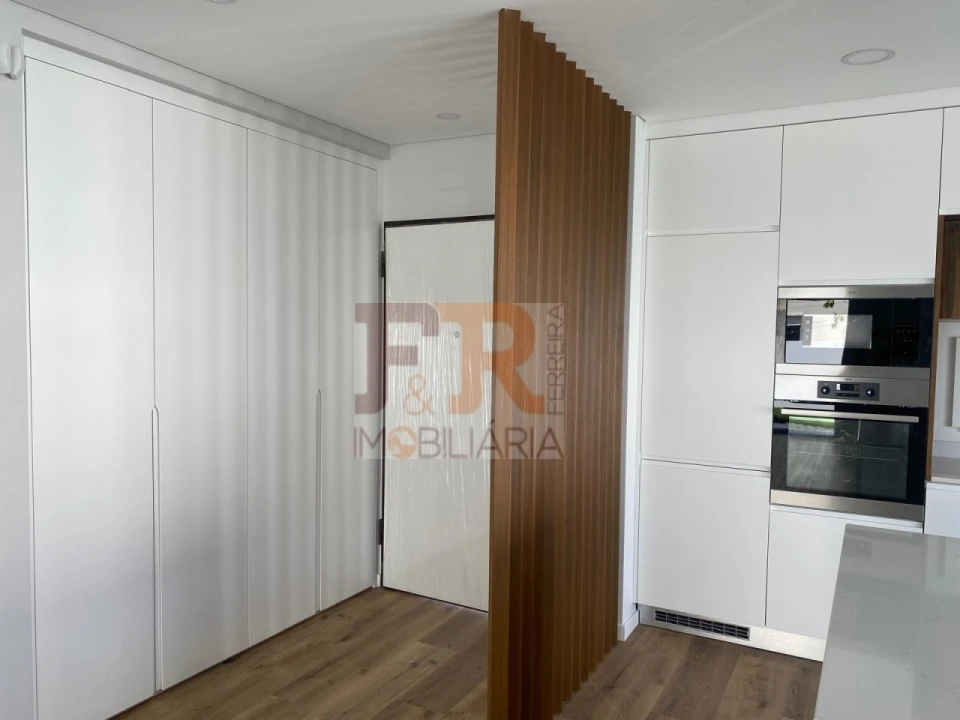 Moradia T3 para Venda em Fernao Ferro Foto 7