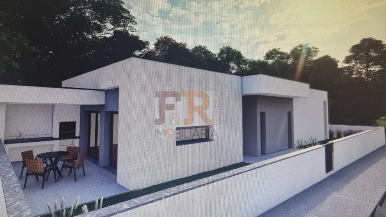Moradia T3 para Venda em Fernao Ferro Foto 20