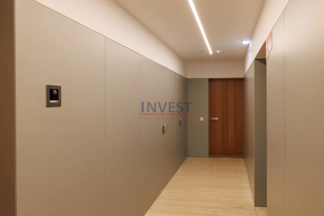 Apartamento T4 para Venda em Aldoar, Foz do Douro e Nevogilde Foto 9