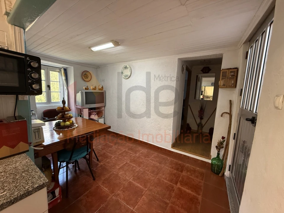 Moradia T2 para Venda em Cerdeira e Moura da Serra Foto 9