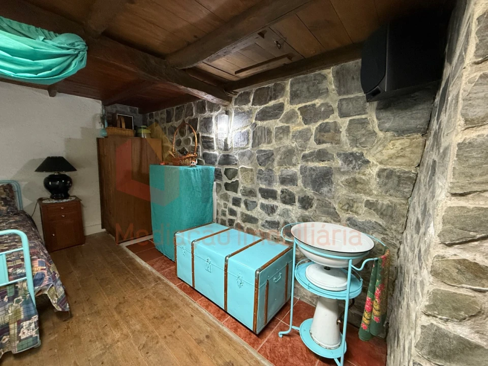 Moradia T2 para Venda em Cerdeira e Moura da Serra Foto 24