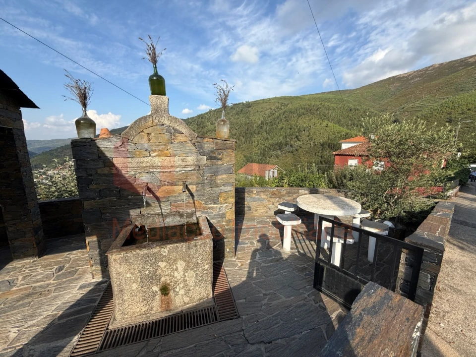 Moradia T2 para Venda em Cerdeira e Moura da Serra Foto 33