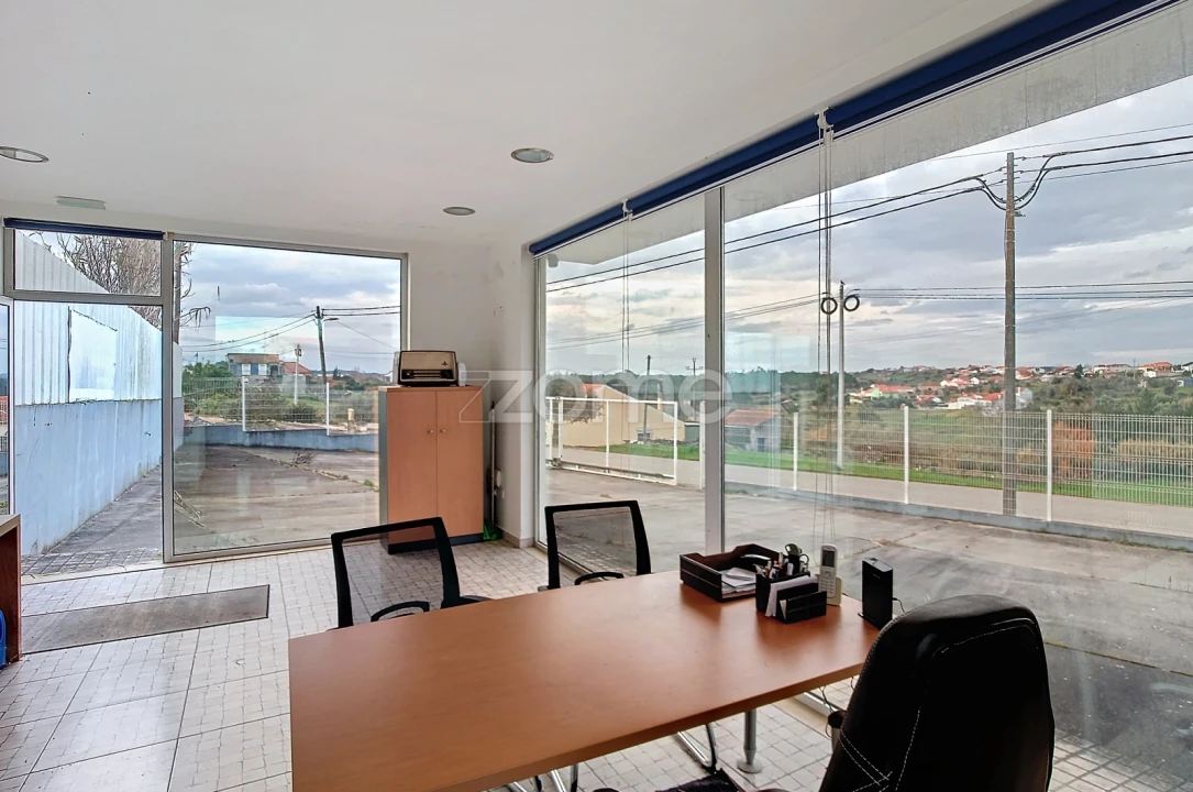 Terreno para Venda em Vinha da Rainha Foto 6