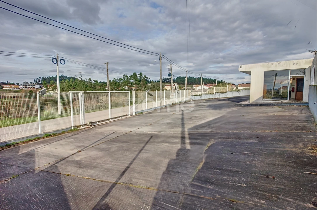 Terreno para Venda em Vinha da Rainha Foto 1