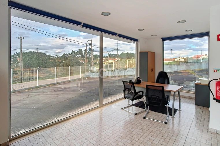 Terreno para Venda em Vinha da Rainha Foto 4