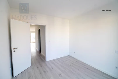 Apartamento T2 para Venda em Corroios