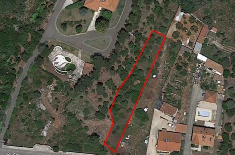 Terreno P/ Prédio para Venda em Minde Foto 1