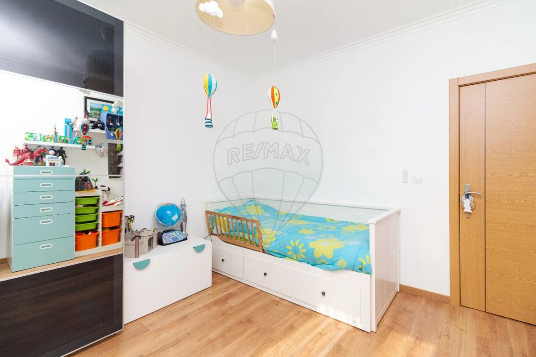 Moradia T4 para Venda em Castanheira do Ribatejo e Cachoeiras Foto 5