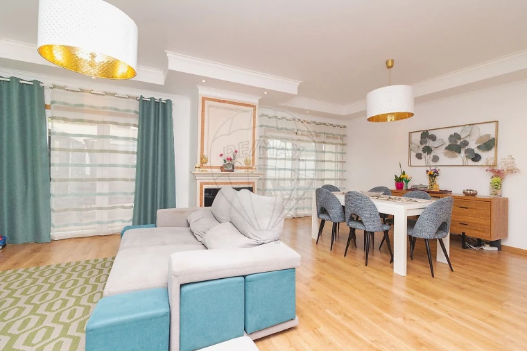 Moradia T4 para Venda em Castanheira do Ribatejo e Cachoeiras Foto 29